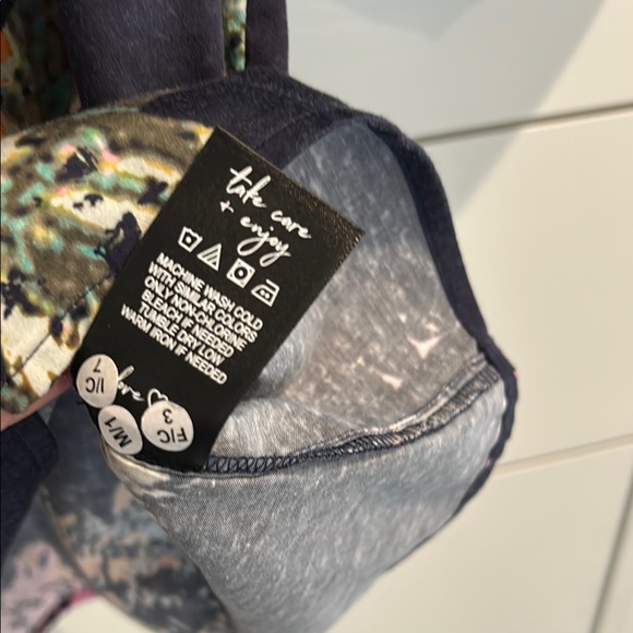 NIC+ZOE Blue Puff Sleeve Blouse with Mandarin Collar - Picture 6 of 9